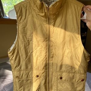 NEW thread and supply reverse sherpa vest